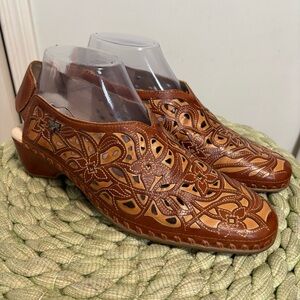 Pikolinos Caleta Brown Leather Floral Laser Cut Low Heel Comfort Slingback Shoes